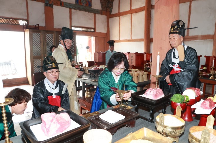 의령향교, 춘기석전대제 봉행