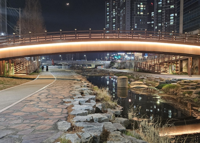 대구시 달성군, ‘화원 천내천 보행교량’빛의 명소로 재탄생! 