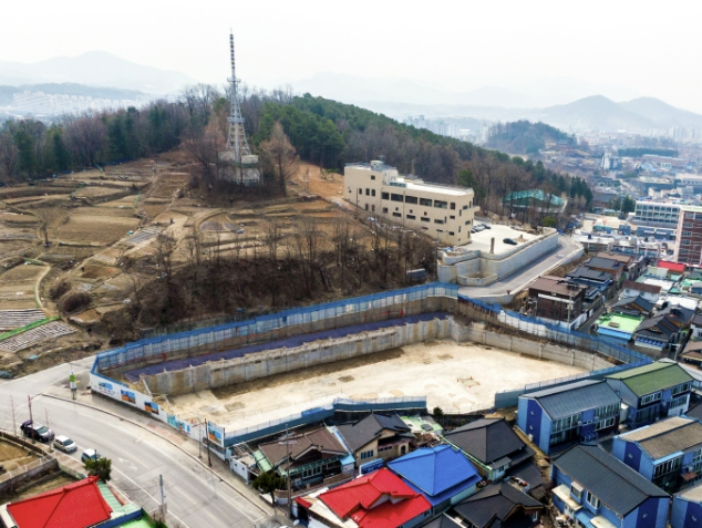 20년 만에 시민 품으로… 제천시, 광진아파트 철거 공사 마무리