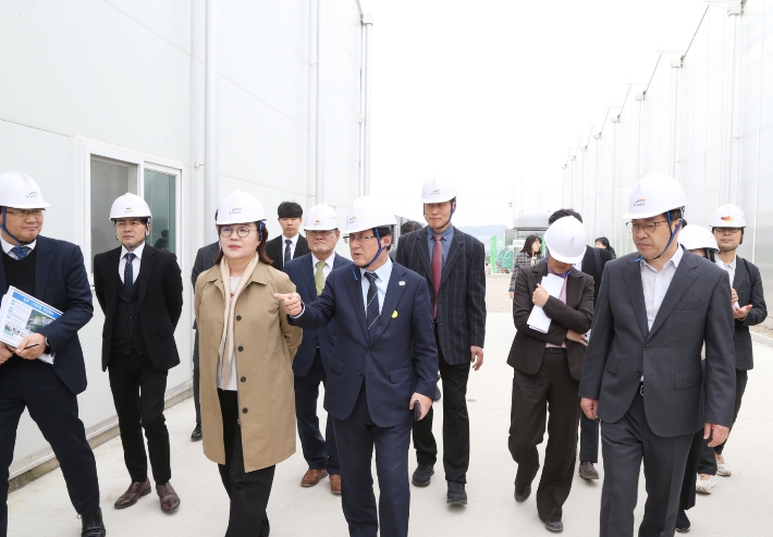 기후에너지환경부 장관, 상주시 스마트팜혁신밸리 수열에너지 도입 현장 방문