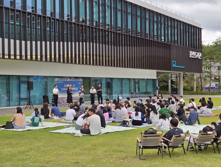 [기획] 파주 문산도서관, 6개월 만에 독보적 이용률 기록하며 흥행 돌풍