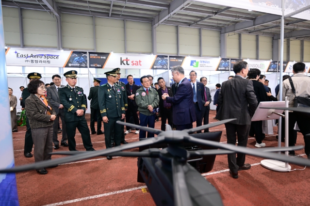 논산딸기축제에서 만나는 미래 국방..첨단국방 전시회 개최