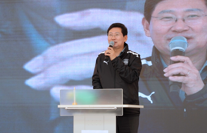 이상일 용인특례시장, 동백2동 주민자치 작품발표회 참석