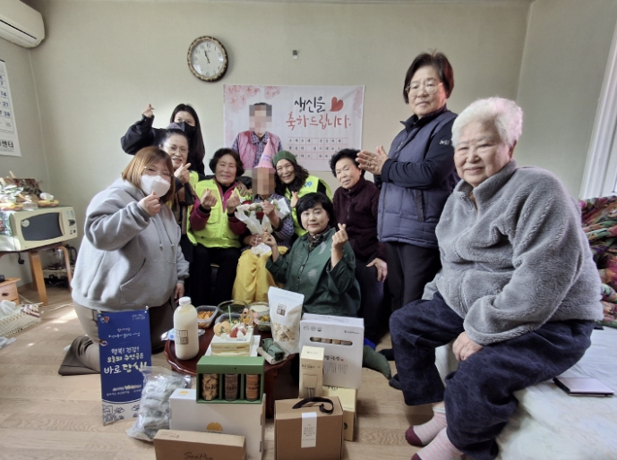 아산시 도고면 행복키움추진단, 3월 어르신 생신 행사 진행