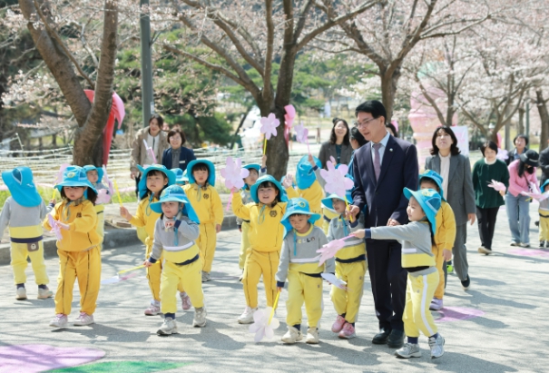 동구새마을회, 봄맞이 ‘환경사랑 플로깅’으로 쾌적한 도시 조성