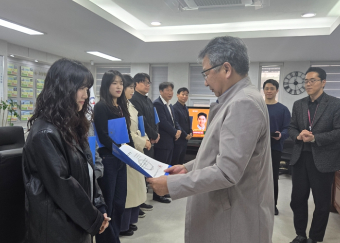 세대가 함께 만드는 청렴, 연천교육지원청 가운데서 만나는 청렴주니어보드 운영