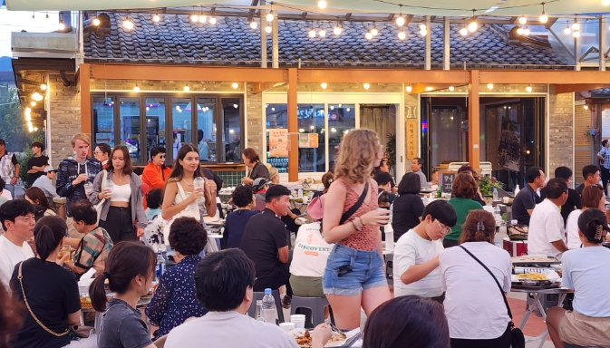 ‘강진의 봄 밤’ 다시 불을 밝히다