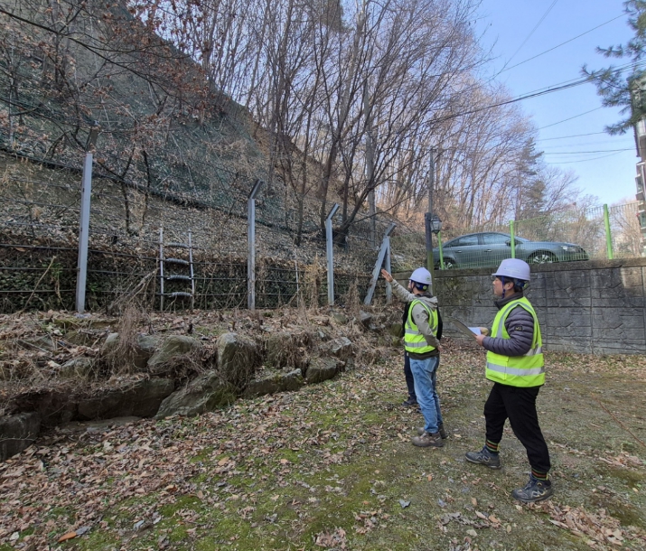 오산시, 급경사지 30개소 집중 안전점검…여름철 재난 선제 대응