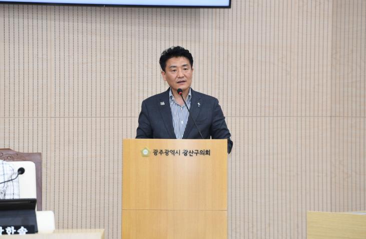 이우형 광산구의원, “신가동 재개발 장기 표류…관망 안 돼”

