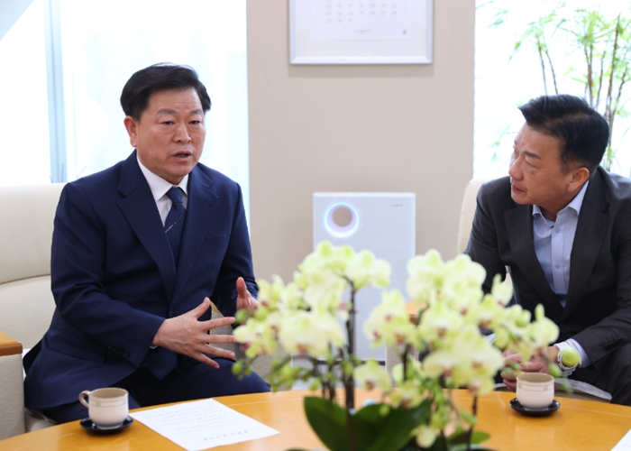 박승원 광명시장, 신안산선 사고 구간 ‘재시공 수준 시설물 보강’ 확답 이끌어내… 송치영 포스코이앤씨 사장 만나 담판