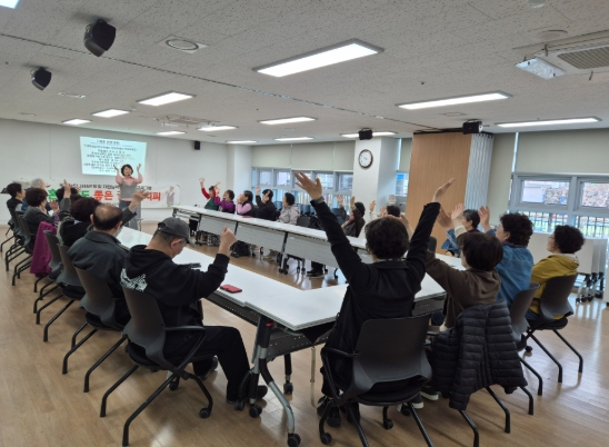 고성군, 독거노인 사회관계 및 자립능력강화 프로그램 ‘혼자라도 좋은 일상레시피’ 개강