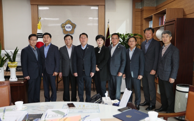 영동군의회, 2025회계연도 결산검사위원 8명 위촉 