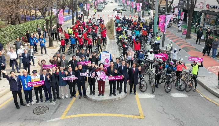 강동구, 천호자전거거리 벚꽃 라이딩 챌린지…올해도 흥행 질주
