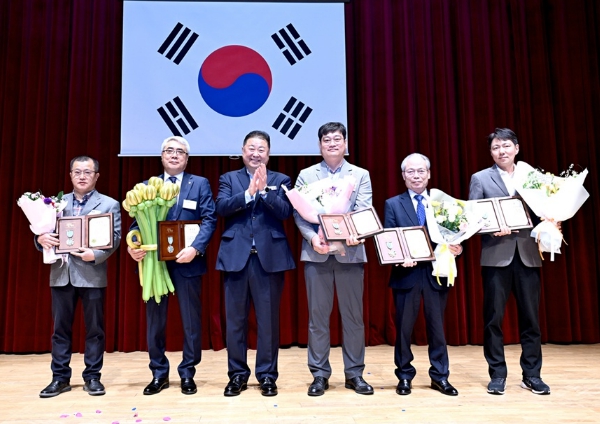 파주시, 2026년 지방세 성실납세자 선정 표창장 수여