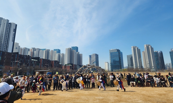 도심 속 자연과 공동체를 잇다… 인천시, 친환경‘이음텃밭’개장