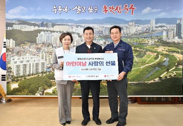 중구 롯데이네오스화학㈜, 어린이날 행사 과자 400상자 후원