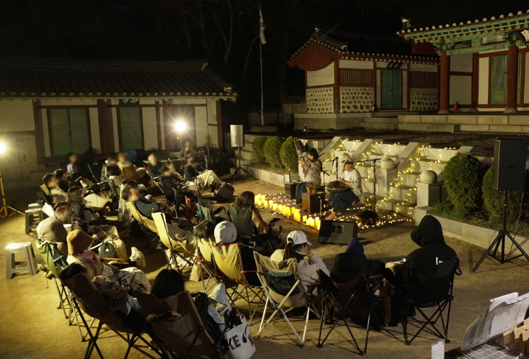 미추홀구, 인천향교 ‘별빛 작은 음악회’ 성료... 봄밤의 선율로 시민 매료