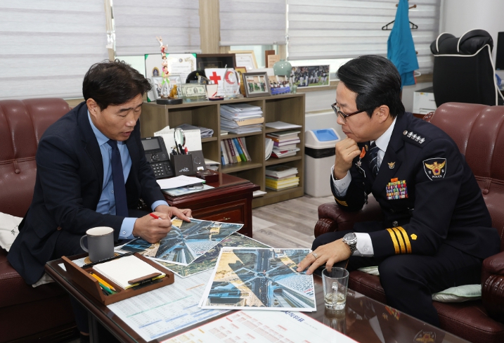 고양특례시의회 김운남 의장, 킨텍스 원형육교 하부 횡단보도 설치 심의 통과 환영