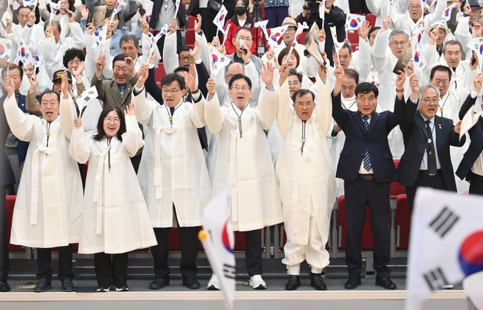 경북도 ‘오직, 한없이 아름다운 나라’를 향한 염원 되새기며