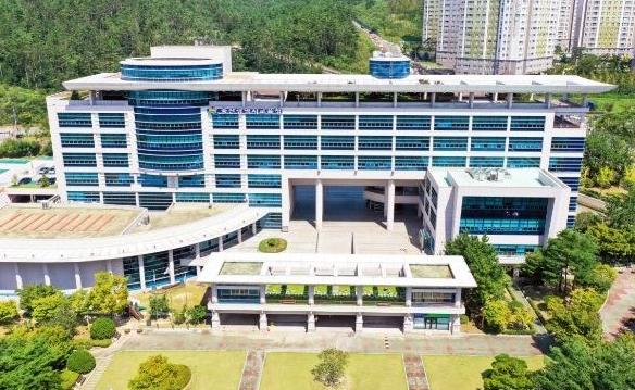 울산교육청 천창수 교육감 제안  ‘학부모 교육 참여 법제화’ 국회 본회의 통과