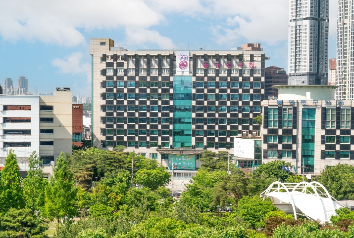 동대문구, 중학생 수학여행비 20만원씩 지원 중…"돈 때문에 빠지는 일 없게"