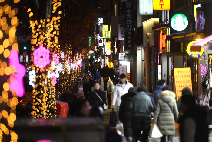 속초 설악로데오거리, 빛과 음악·쇼핑의 즐거움으로 물든다