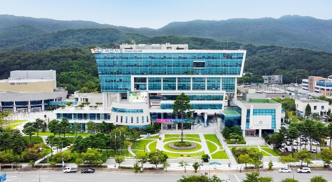 이천시 어린이도서관, 세상을 바꿀 천 권의 책 72호 달성 서지원 어린이