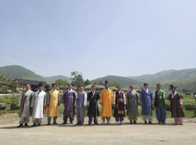 아산시 외암민속마을, 한복 착용하면 무료 입장!