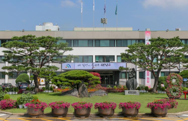 대전 대덕구 석봉도서관, 북큐레이션 운영 “이달의 책을 소개합니다” 
