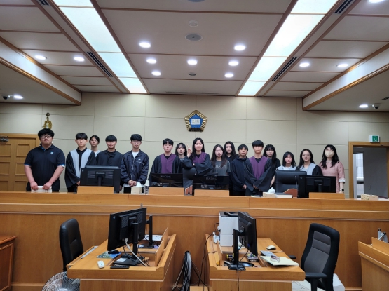 제주청소년 로스쿨 운영 맡을 기관 어디 없나요?