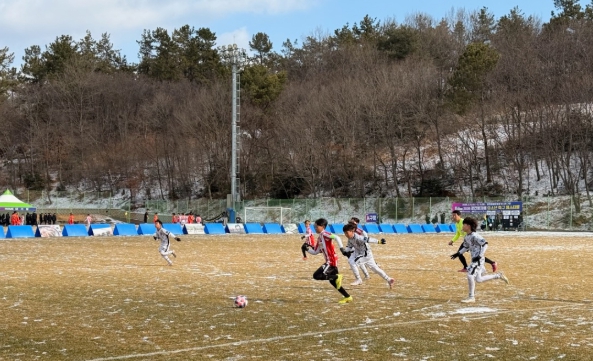 전국 축구 꿈나무들, 강진에서 불꽃 대결!