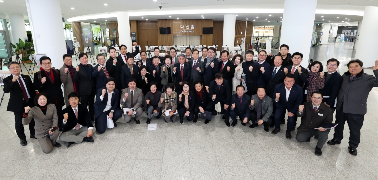 경기도의회 국민의힘, 소통과 변화의 시간 기록한 ‘2024년 의정활동 사진전’ 개막