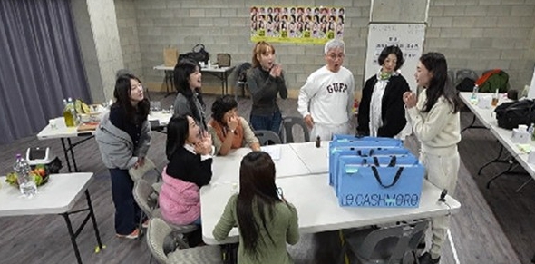 '전지적 참견 시점' 배우 이연희, 공승연X이엘X정영주X조재윤 함께 한 연극 ‘꽃의 비밀’ 연습 현장 전격 공개!