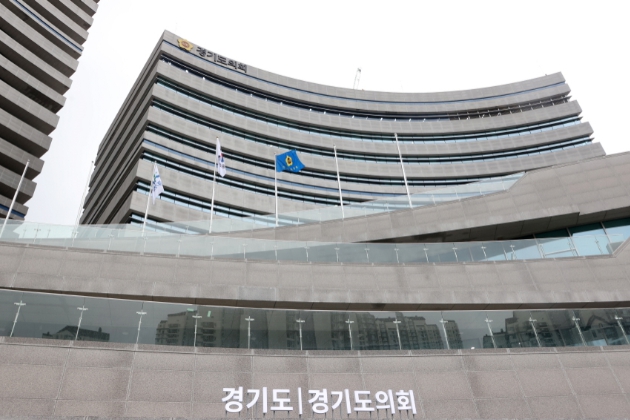 경기도의회, 미래를 여는 첫걸음, 청소년의회교실에서 시작하세요!