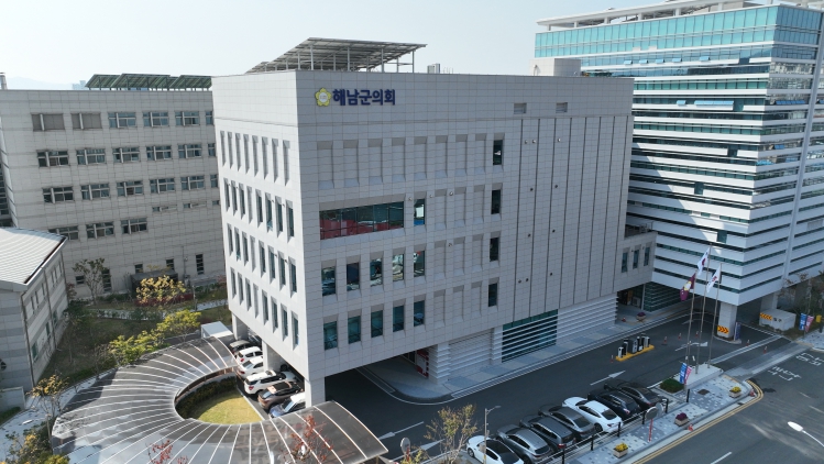 해남군의회, 목포시의회 사무직원 고향사랑기부금 상호 기탁