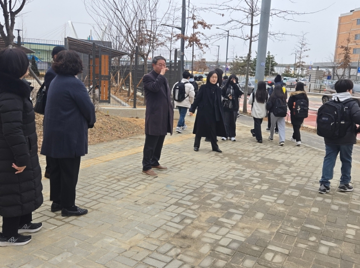 인천동부교육지원청, 강화교육지원청 새 학기 등굣길 안전 점검