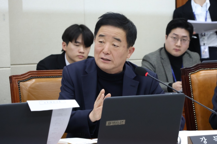 강득구, “아파트 경비-미화 노동자, 고용불안 해소방안 마련해야”