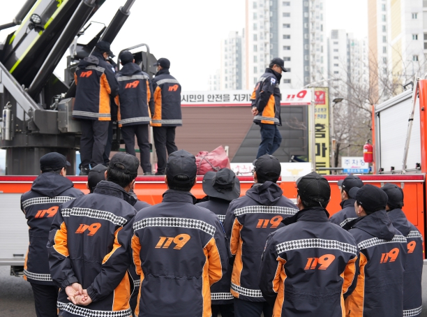 경산소방서, 고층건물 화재 대비 특수차량 역량 강화 훈련 실시