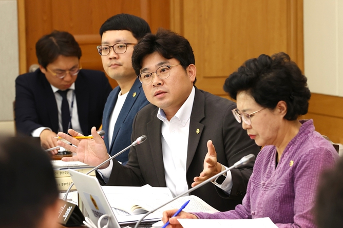 전찬성 강원도의원, 딥페이크(생성형 인공지능)윤리교육 강화 조례안 발의