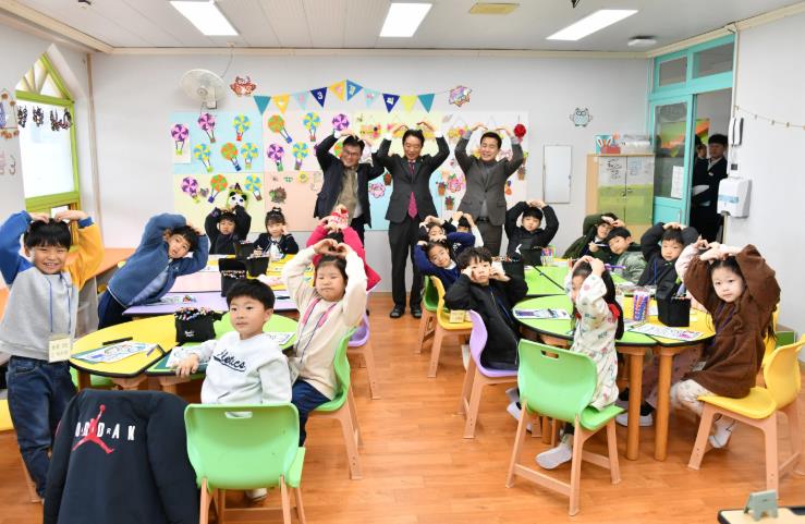 “경상남도의회 최학범 의장, 초등 늘봄(돌봄) 현장 방문”
