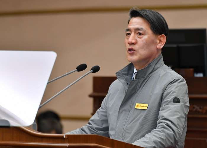 경상남도의회 이영수 도의원, “기반시설 투자 등 확장재정 정책, 공공임대주택 분양가 인하, 학교시설 개방 촉구”