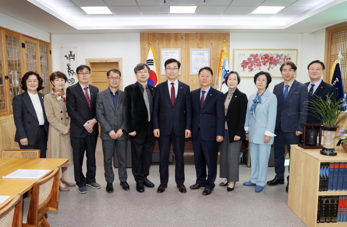 윤건영 충북교육감, 현장체험학습 및 학교체육시설 개방 관련 현장 목소리 청취해