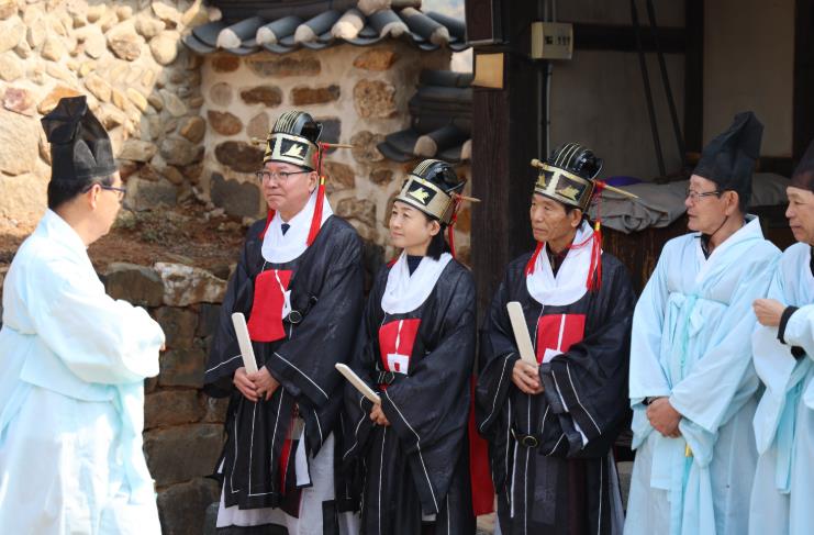 서산시의회 서산 부성사 춘계 제향, 여성 아헌관 한석화 의원 참여로 전통과 현대의 조화