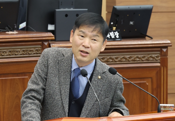 창원시의회 정순욱 의원, 제5차 국가철도망 진해 연결 노력 주문