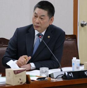 전라남도의회 이철 부의장, “섬 요양원 행정처분, 주민 피해 함께 고려해야”
