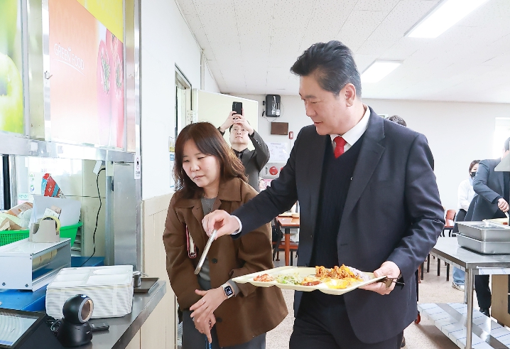 미추홀구, 구내식당 ‘소담정’ 서비스 혁신...직원 복지 만족도 높인다