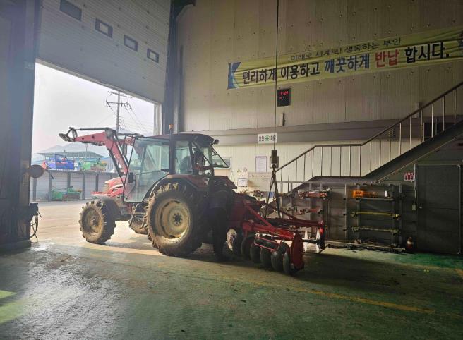 부안군, 농번기 농기계임대사업소 확대 운영
