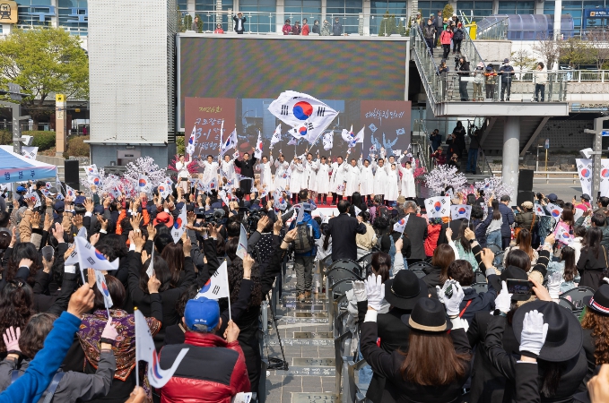 부산북구 제26회 구포장터 3·1만세운동 기념행사, 태극기 물결 속 감동 재현