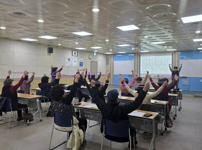 부천시, 노년기 건강증진 프로그램 '튼튼 시니어 운동교실 1기' 성료