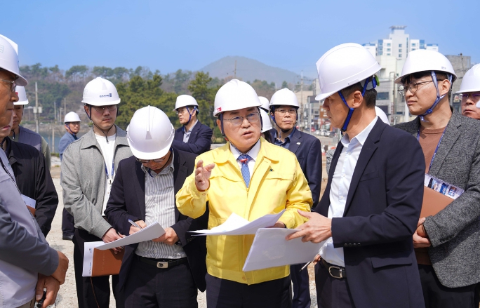 여수시, 선소테마정원서 현장 간부회의… 개관 준비 점검 